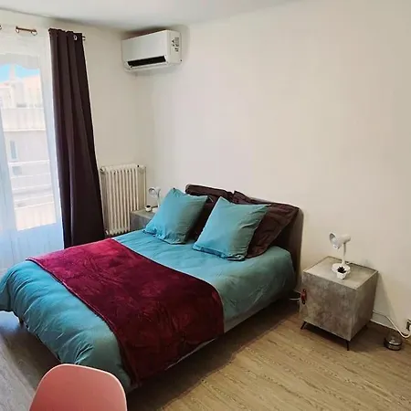 Lägenhet Trois Pieces Au Coeur D'antibes ! Proche Et Parking A Disposition