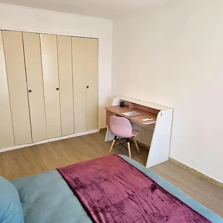 Apartment Trois Pieces Au Coeur D'antibes ! Proche Plage Et Parking A Disposition Antibes
