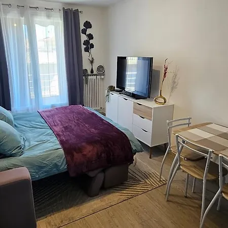 Trois Pieces Au Coeur D'antibes ! Proche Plage Et Parking A Disposition Apartment