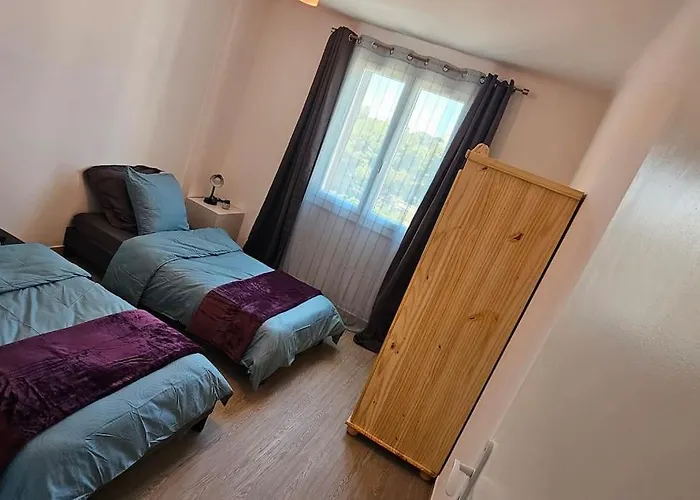 Trois Pieces Au Coeur D'antibes ! Proche Et Parking A Disposition Lejlighed *